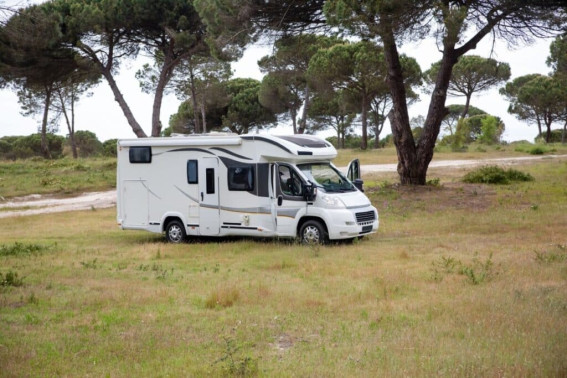 Een camper op de zaak voor een veelreizende ondernemer