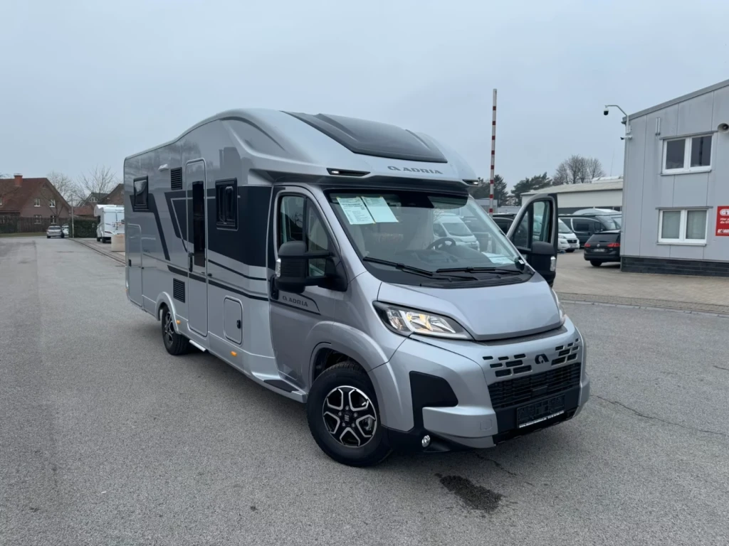 P71Adria Coral Supreme Loc. Twist