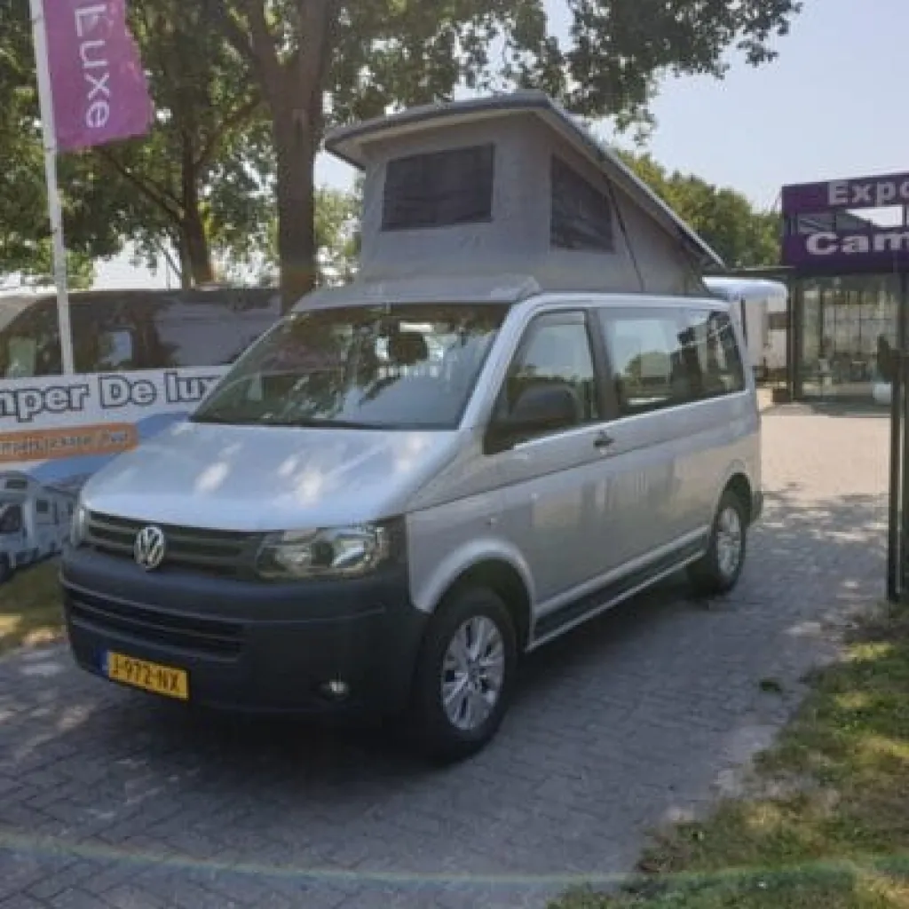P 62 Buscamper 4 pers. buiten -binnen keuken / Barbecue .Loc. Rogat