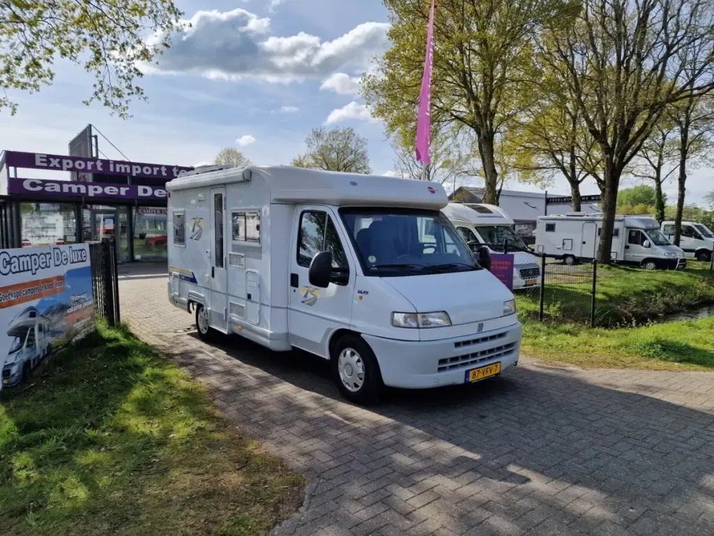 P72 Burstner T600 Compacte 4 persoons, 2,8Tdi