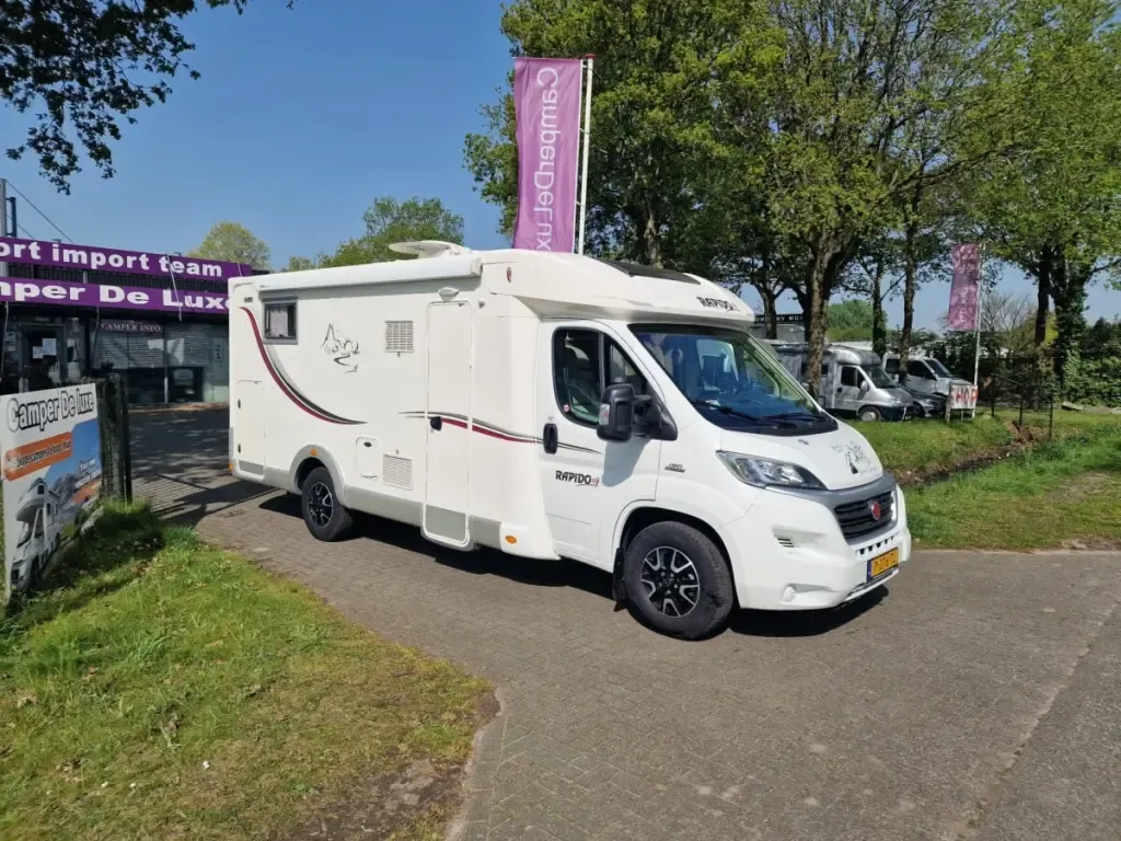 12 Rapido 680 Queensbed 2x Airco/Zonnepaneel