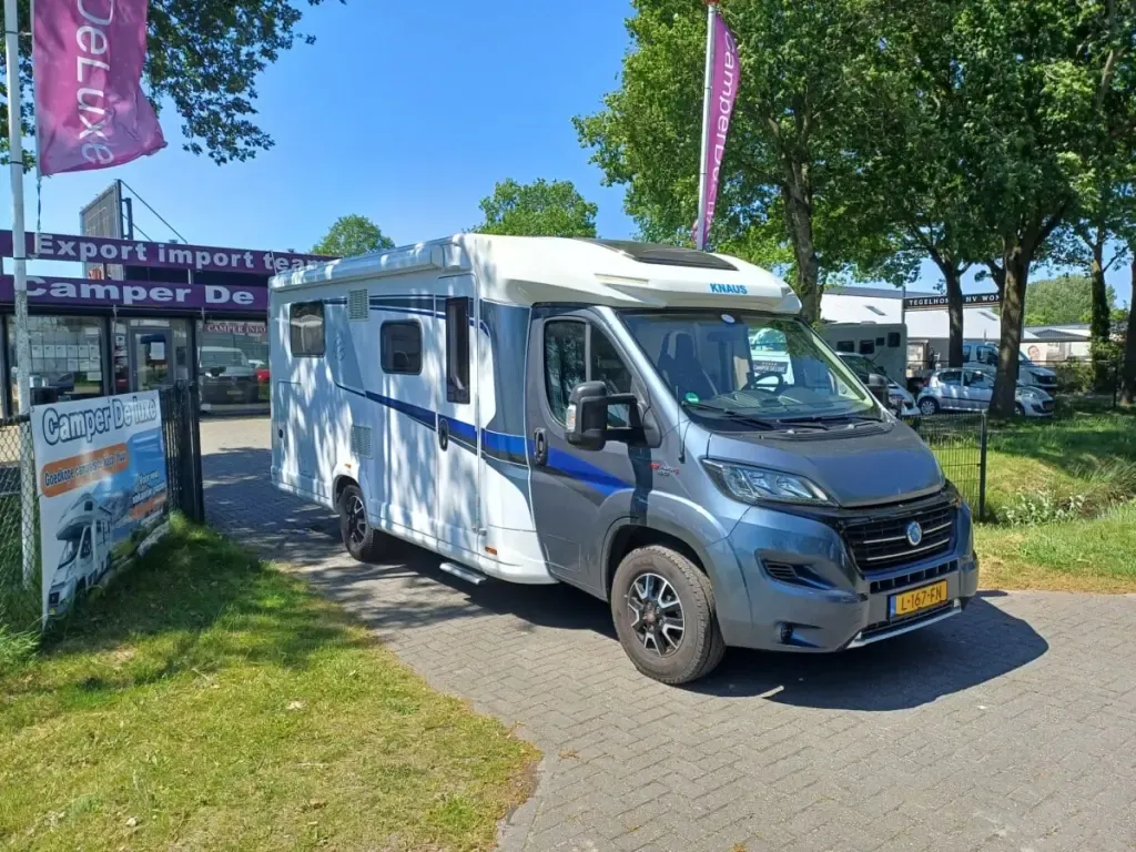 34  Mooie luxe Knaus Sky Ti met enkele bedden 130PK