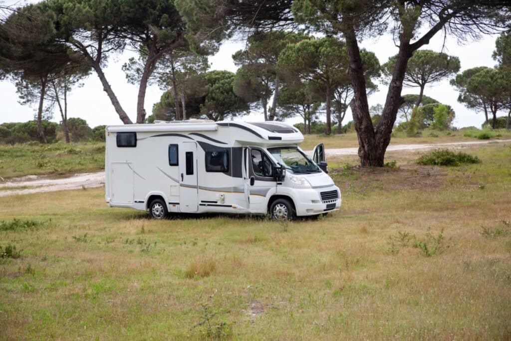 Een camper op de zaak voor een veelreizende ondernemer